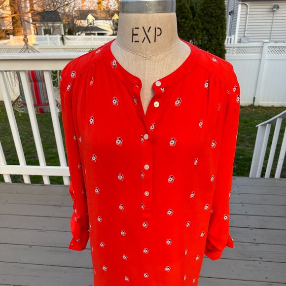 Orange top . - Picture 2 of 8